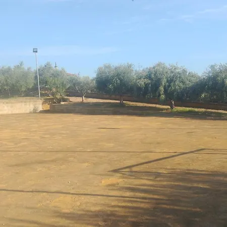 Con Piscina Panoramica A San Leone 아파트